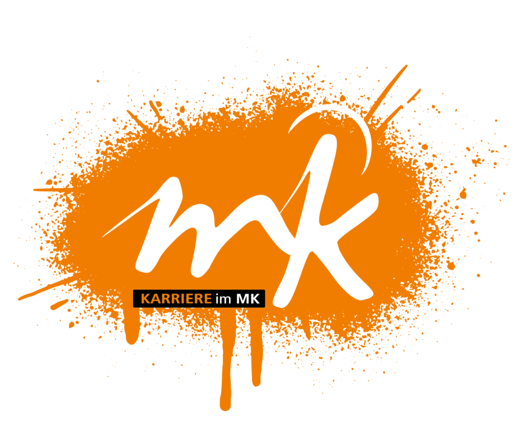 Logo mit weißen mk-Buchstaben auf orangefarbenem, sprühlackiertem Hintergrund und dem Text KARRIERE im MK für deine Ausbildung.